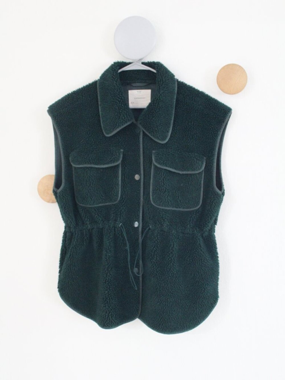 by Anthropologie Cozy Cinched Shearling Vest Size Large in Hunter Green - Picture 3 of 10